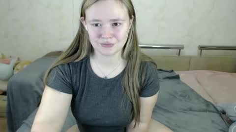Snapshot of honey_caramelle chatting on January 2025 09:05:01 PM honey_caramelle online show from January 2025 09:05:01 PM