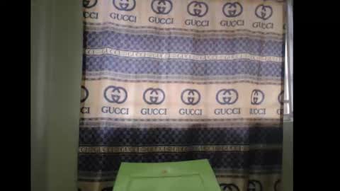 Flora online show from October 2025 10:35:02 AM