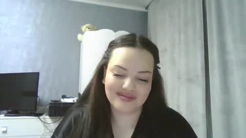 honey_miracle online show from June 2026 05:04:02 PM