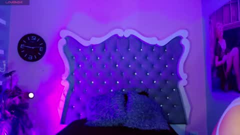 Snapshot of honey_moontsts chatting on March 2026 12:11:01 PM honey_moontsts online show from March 2026 12:11:01 PM