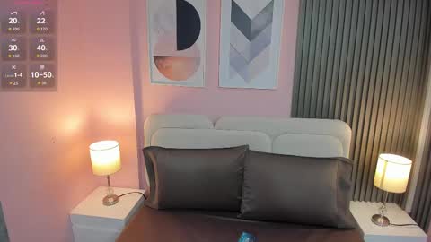 honey_sofii_ online show from September 2025 11:47:01 AM