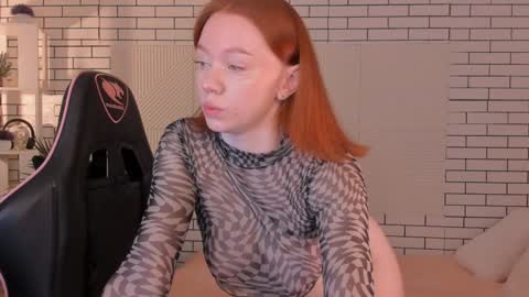 honeyautumn online show from December 2024 11:51:01 PM