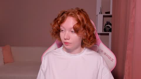 honeyautumn online show from January 2025 12:49:01 AM