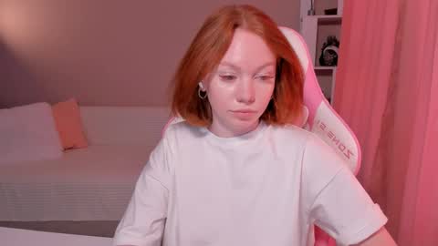 honeyautumn online show from February 2025 02:59:02 AM