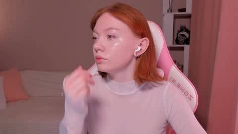 honeyautumn online show from February 2025 12:38:02 AM