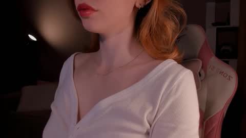 honeyautumn online show from November 2025 10:41:01 PM