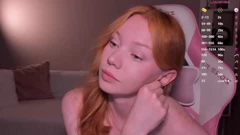 Snapshot of honeyautumn chatting on June 2026 07:40:01 PM honeyautumn online show from June 2026 07:40:01 PM