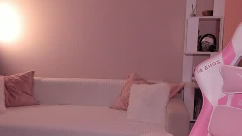 Snapshot of honeyautumn chatting on July 2026 06:28:01 PM honeyautumn online show from July 2026 06:28:01 PM