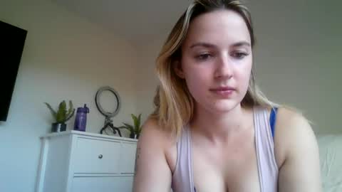 honeyblakex online show from June 2026 04:26:02 AM