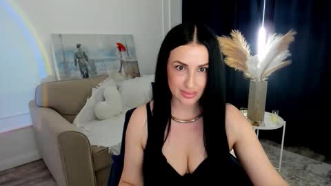 Jacqueline online show from May 2026 11:40:01 AM