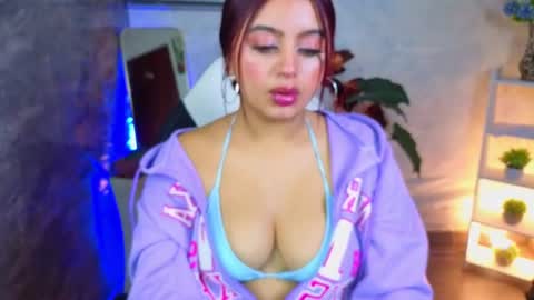 Snapshot of honeybonee chatting on July 2026 08:12:02 AM HoneyBonee online show from July 2026 08:12:02 AM