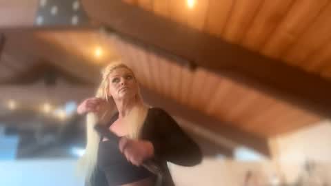 honeybuhnny online show from March 2026 01:56:02 AM