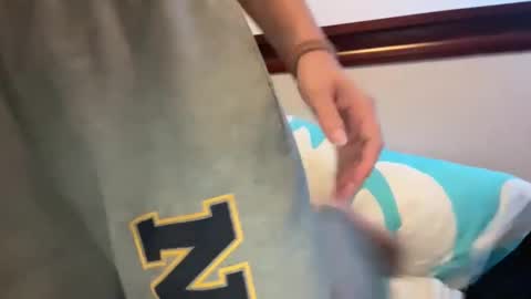 honeybun_z online show from October 2025 10:51:02 PM