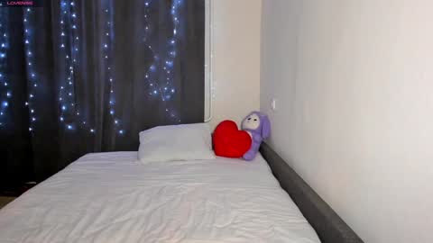 HoneyBunny  online show from March 2026 07:15:02 PM