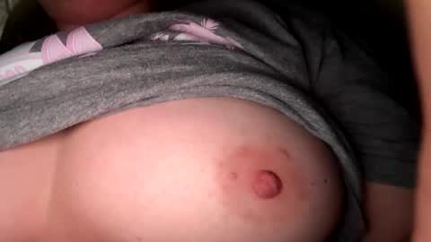 Snapshot of honeygirlox chatting on January 2026 12:25:02 AM honeygirlox online show from January 2026 12:25:02 AM