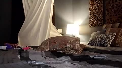 Honey online show from January 2025 01:41:01 PM