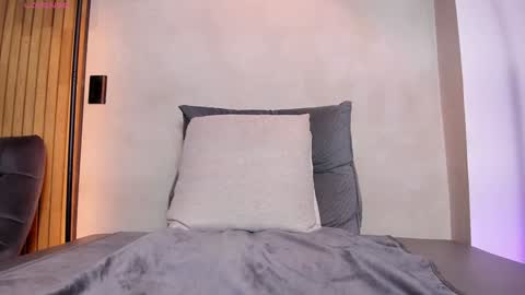 Sofia independent model online show from January 2025 11:14:01 AM