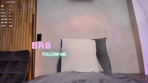 Sofia independent model online show from January 2025 11:39:01 AM