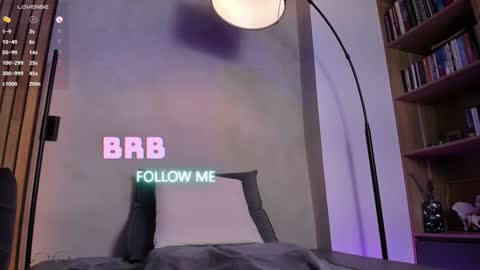 Sofia independent model online show from January 2025 02:28:02 PM