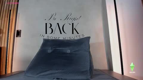 Sofia independent model online show from November 2025 11:30:01 AM