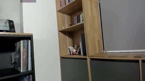 Sofia independent model online show from February 2026 11:50:01 AM