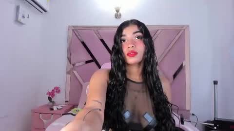 honeyht online show from July 2026 12:42:01 PM