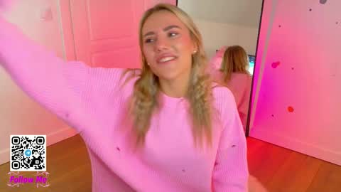 Alina online show from September 2025 03:36:01 PM