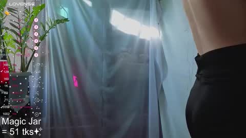 Molly  online show from October 2025 05:05:01 AM