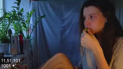 Molly  online show from November 2025 04:44:02 AM