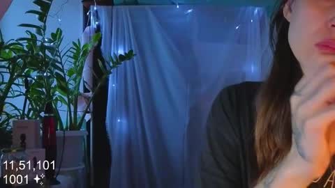 Molly  online show from November 2025 04:28:02 AM