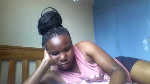 Honeymuny online show from December 2025 08:34:01 AM