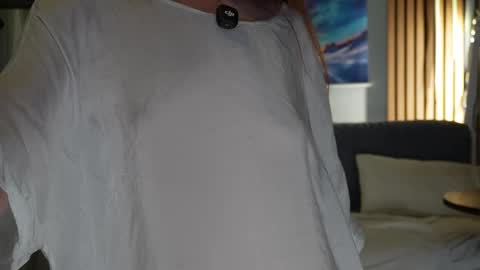 Noelle online show from October 2025 03:16:01 AM