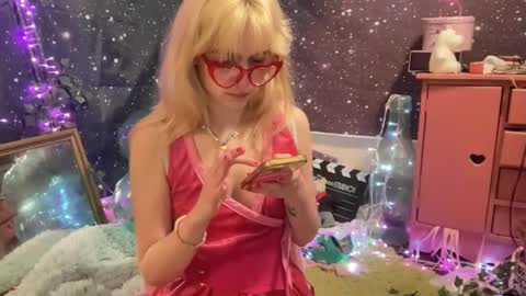 Emi Rose online show from February 2025 06:40:01 AM