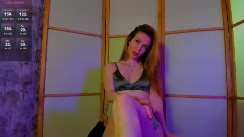 the perfectgirl online show from September 2025 07:27:02 PM