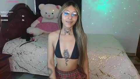 Hoollly Jones online show from October 2025 02:49:01 PM