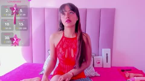 holly online show from September 2025 08:12:02 PM