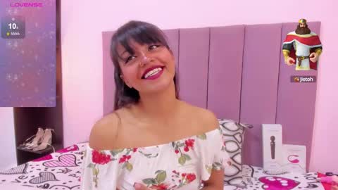 holly online show from October 2025 09:11:01 PM