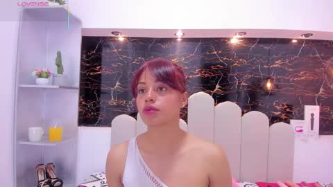 holly online show from October 2025 04:02:02 PM