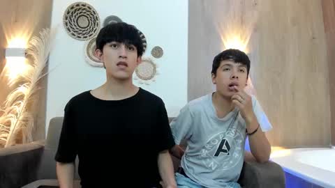 hoot_booys_ online show from November 2025 07:57:01 PM