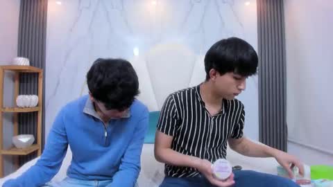 hoot_booys_ online show from February 2026 08:18:01 PM