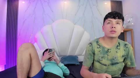 hoot_booys_ online show from February 2026 06:06:02 PM