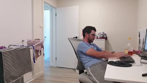 hopefulguy86 online show from January 2025 04:15:01 AM