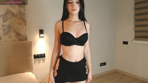 Emma online show from July 2026 09:02:01 PM