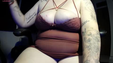 Misty online show from October 2025 07:12:01 PM