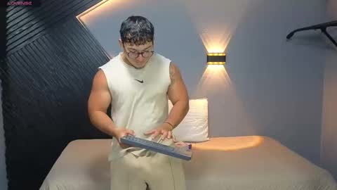 Snapshot of horny_nick18 chatting on March 2026 12:11:01 PM horny_nick18 online show from March 2026 12:11:01 PM