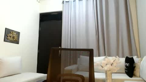 horny_princcess online show from November 2025 05:31:01 AM