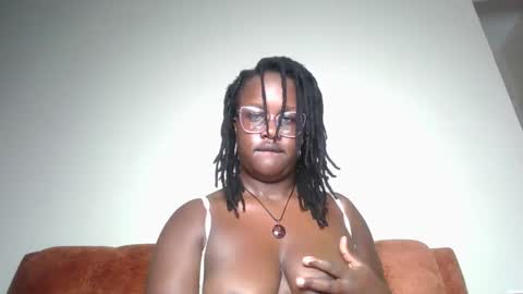 Lucy online show from December 2025 01:23:01 AM