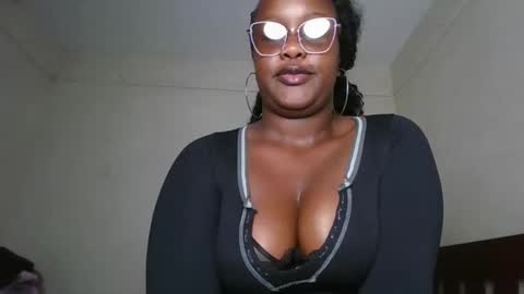 Snapshot of horny_sexxy_babe chatting on February 2026 06:40:02 PM Lucy online show from February 2026 06:40:02 PM