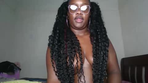 Snapshot of horny_sexxy_babe chatting on March 2026 12:12:01 AM Lucy online show from March 2026 12:12:01 AM