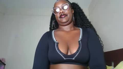 Snapshot of horny_sexxy_babe chatting on March 2026 12:18:01 PM Lucy online show from March 2026 12:18:01 PM